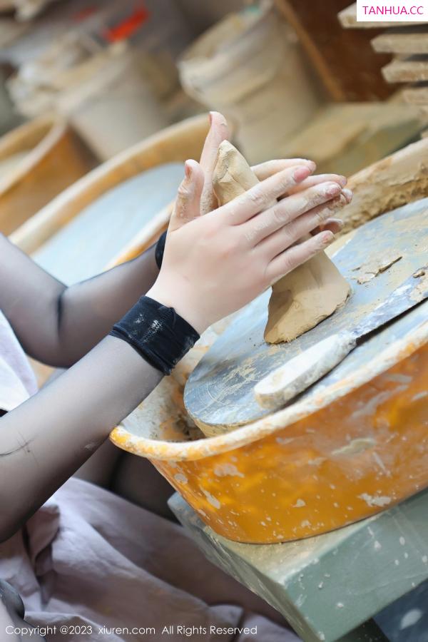 王格 王婉悠 [XiuRen]高清写真图 2023.04.27 No.6647 王婉悠Queen 丰腴美臀第42张图片
